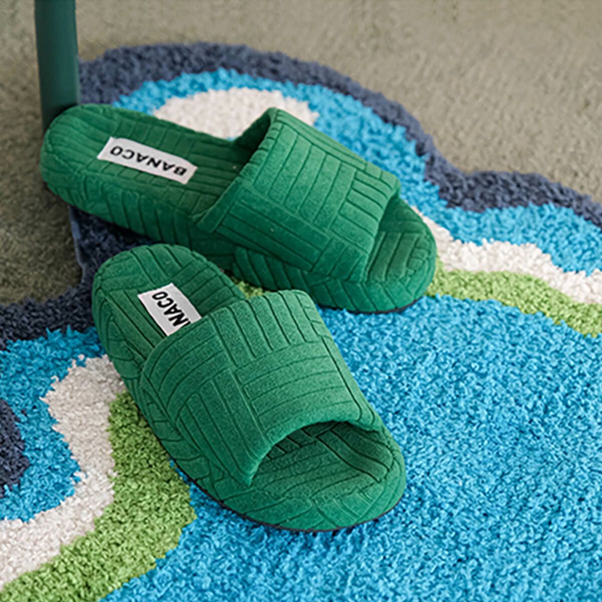 VIVID TERRY ROOM SLIPPER - GREEN | BANACO | CAViAR PRODUCTS