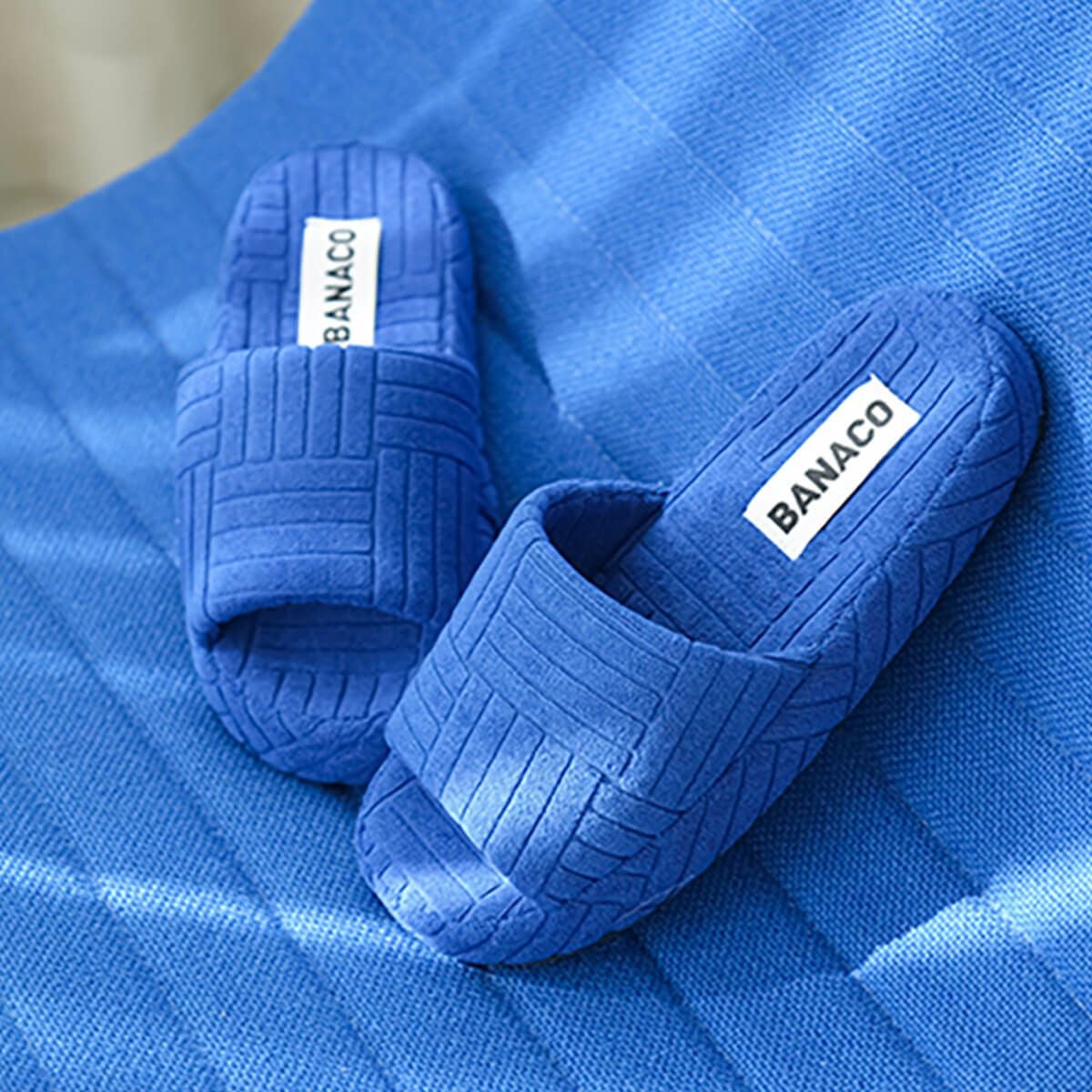 VIVID TERRY ROOM SLIPPER - BLUE | BANACO | CAViAR PRODUCTS