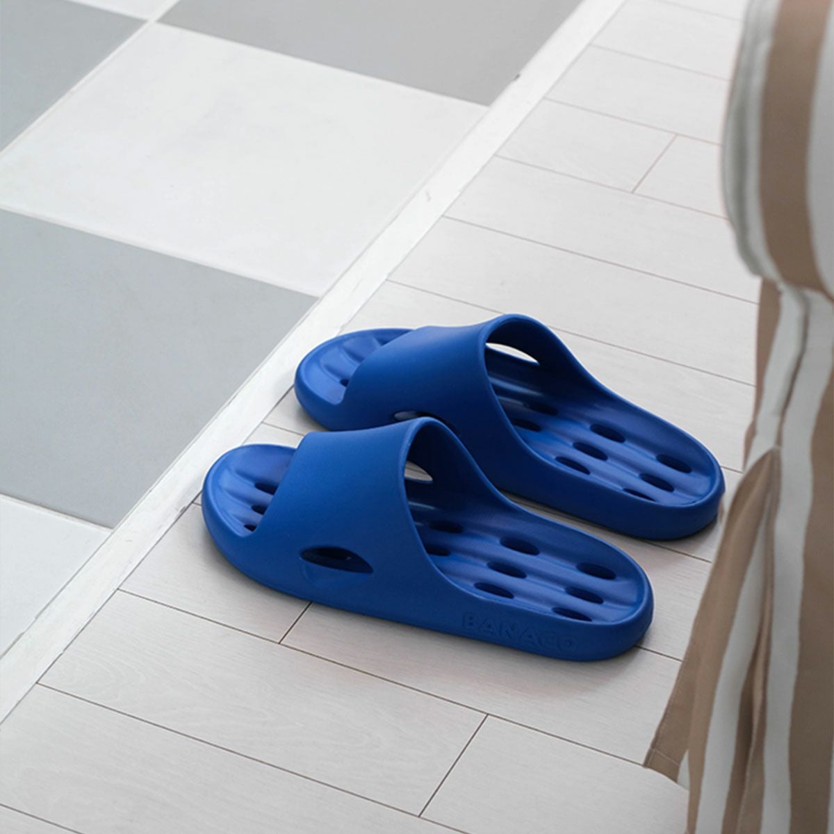 BANACO TOV SLIPPER - BLUE | BANACO | CAViAR PRODUCTS / キャビア